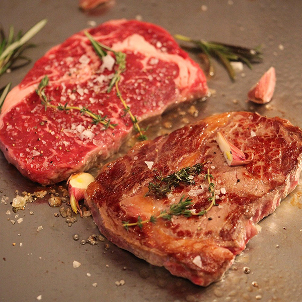 Ribeye Úc nướng than